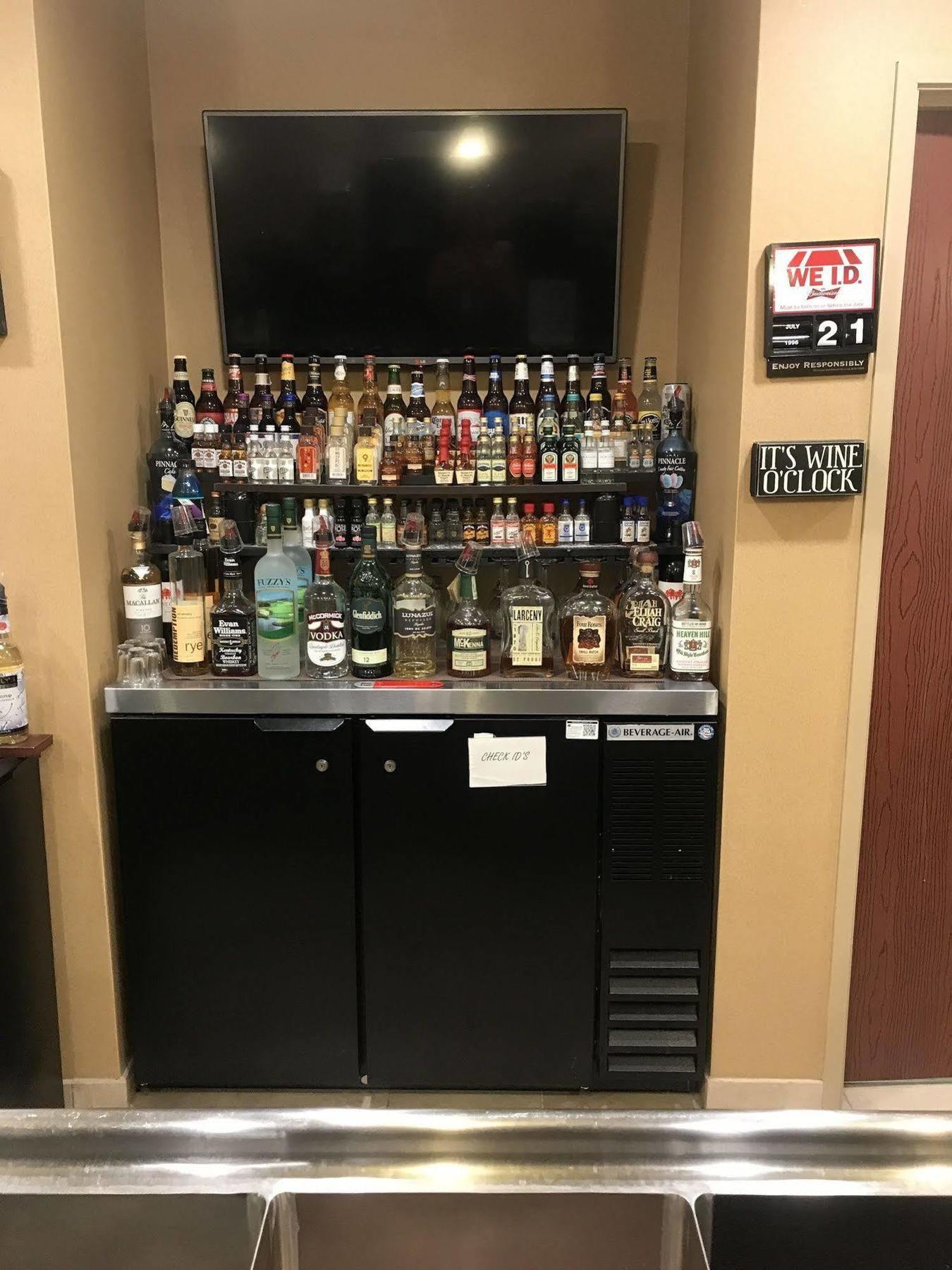 Charlestown Inn - Charlestown エクステリア 写真